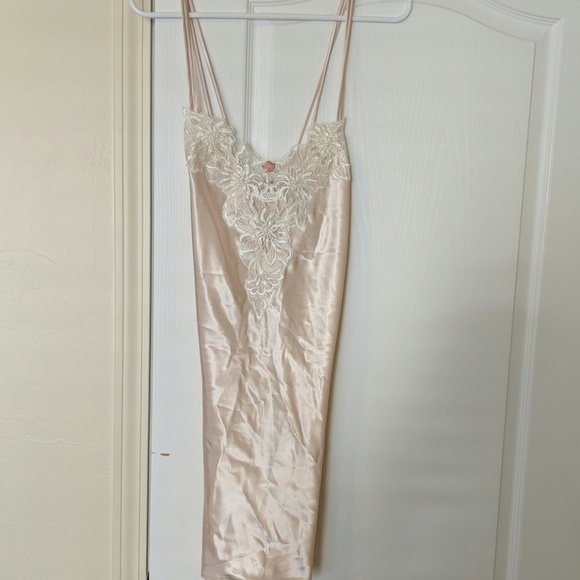 Sleep Wear - Picture 2 of 3